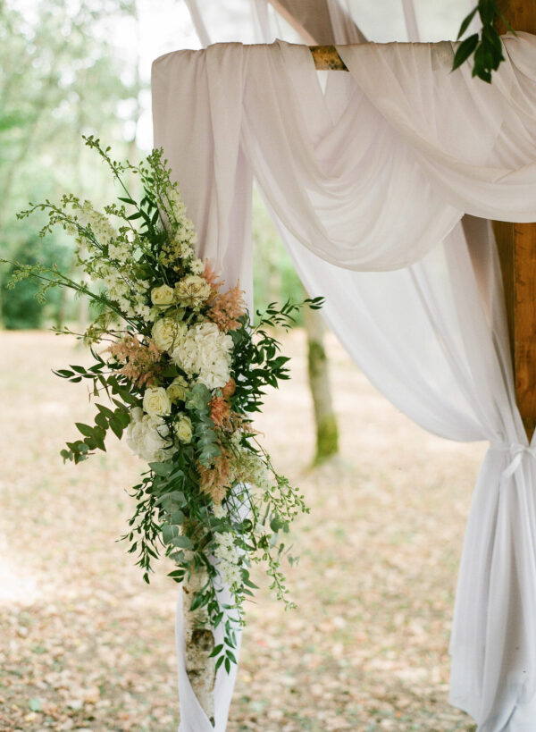 Tissus Drapé divers pour les événements et mariages par Loc'N Chic dans les Landes et le Pays basque